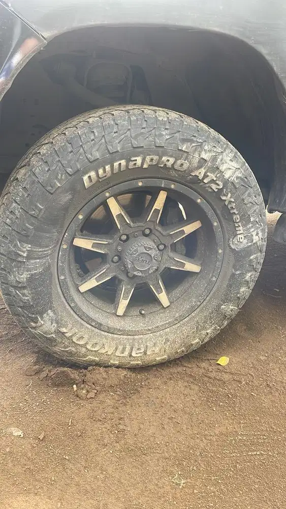 JUAL VELG R20 BEKAS HILUX MASIH LAYAK PAKAI