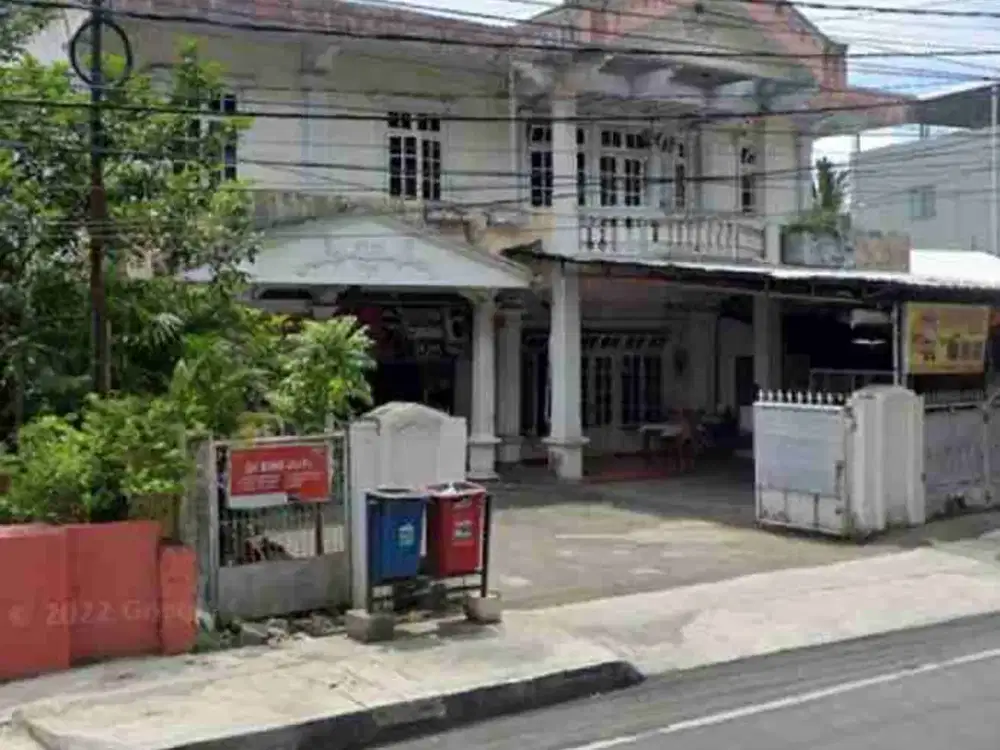 Dijual rumah tua murah di Jl. Sam Ratulangie, Manado
