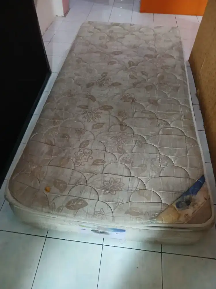 Springbed ukuran 100x200 tebal 25 cm dekat sukaramai