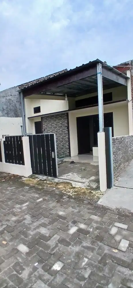 DI SEWAKAN RUMAH TEMPAT TINGGAL