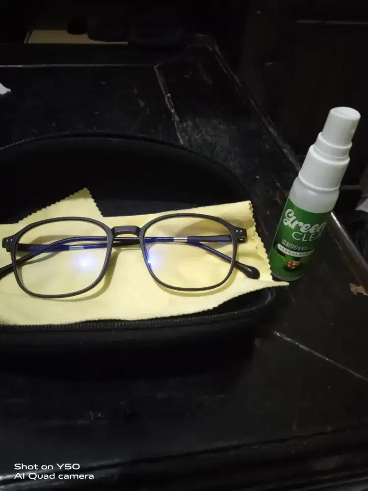 Kaca mata Bluecromic