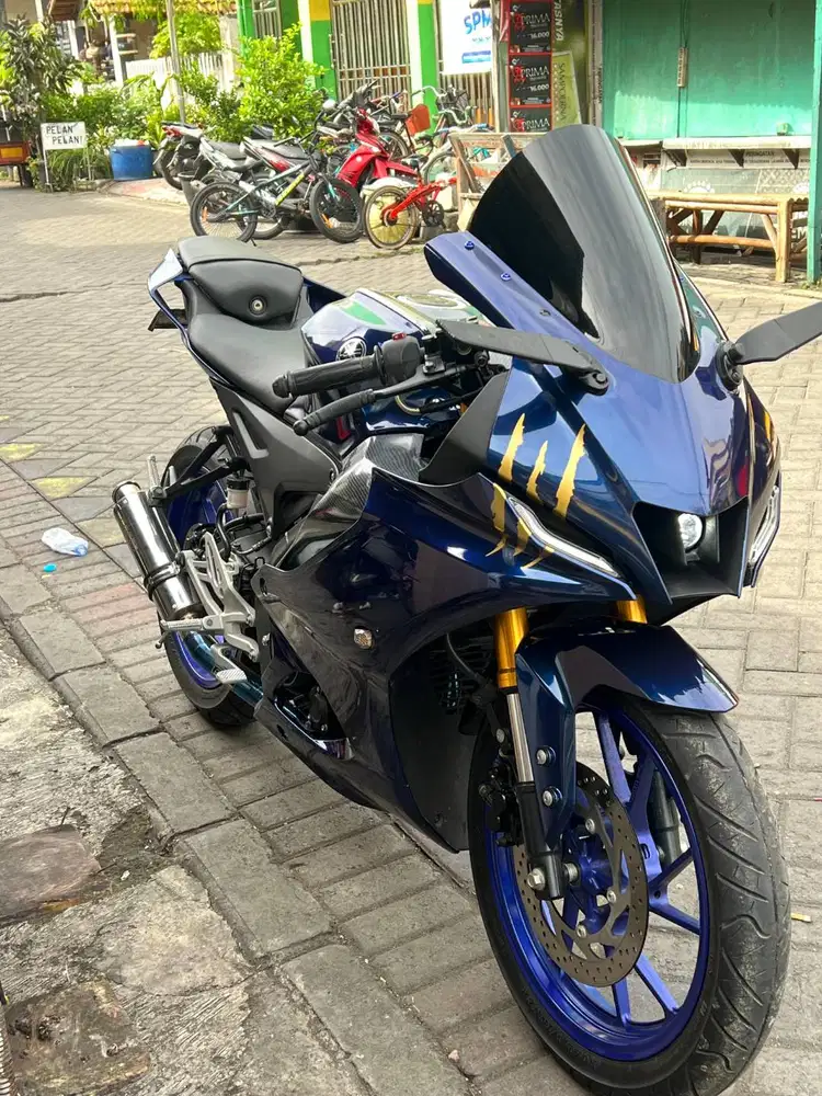 R15 v4 kondisi istimewa