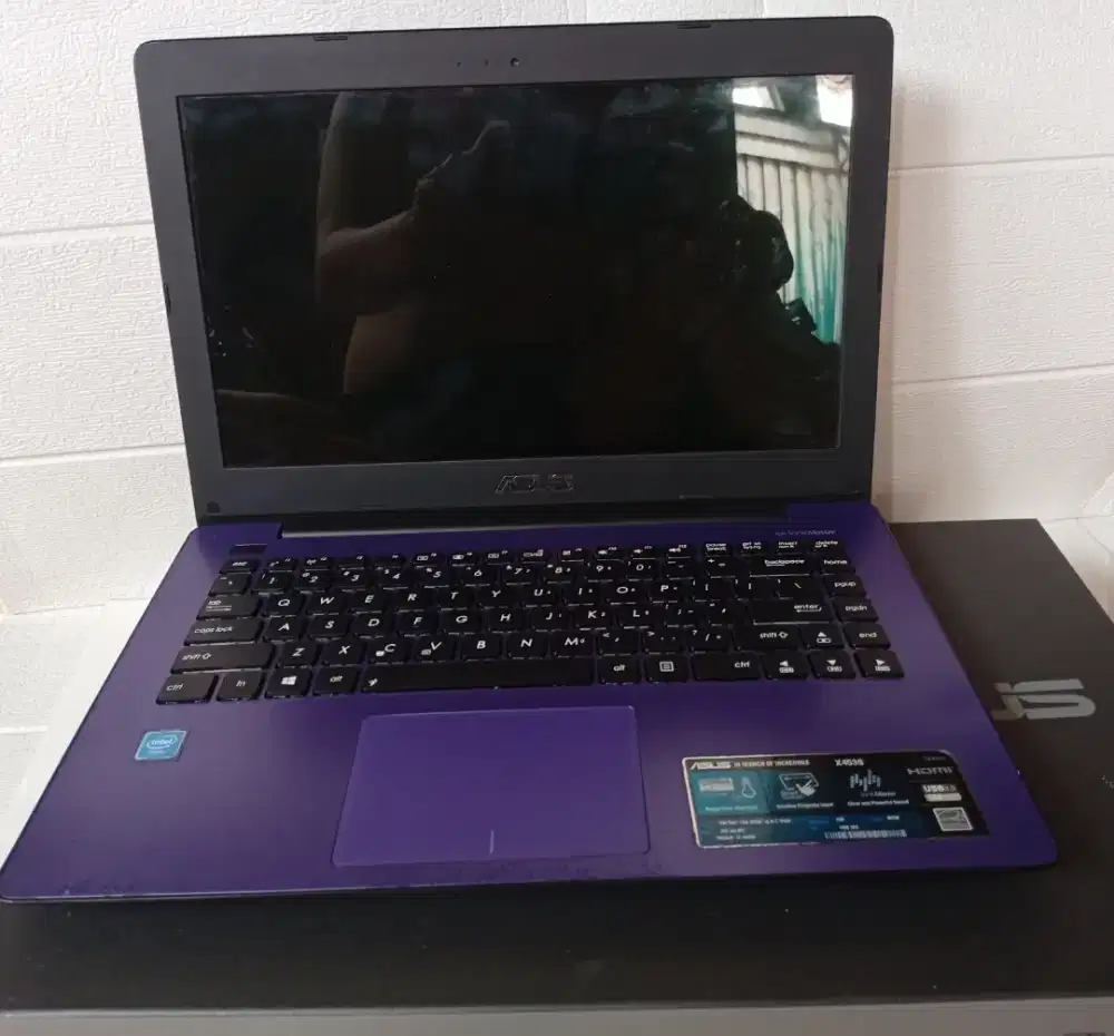 Laptop ASUS X354S