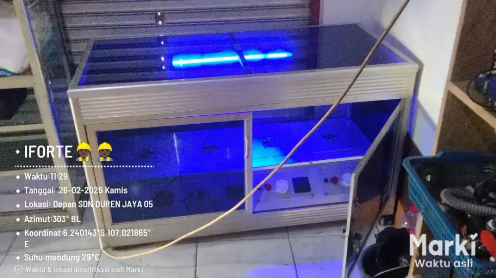 Mesin pengering helm