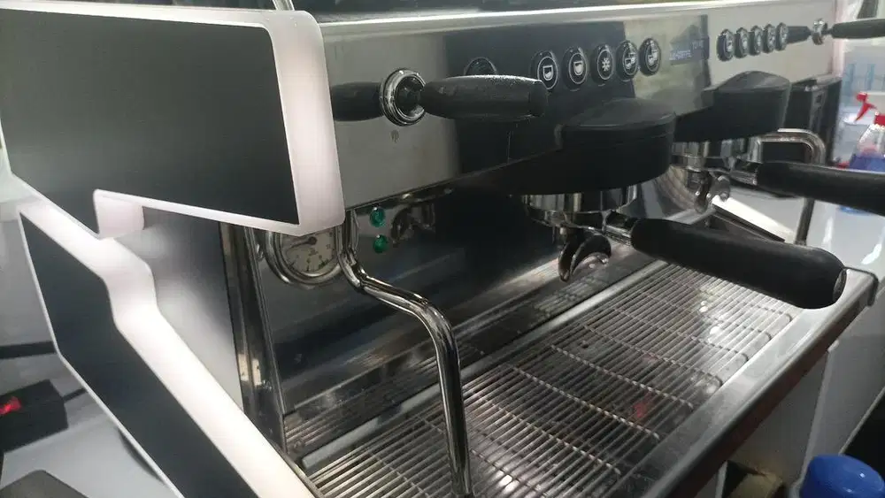 Mesin kopi Allegra lyra 2 grup dan grinder razor