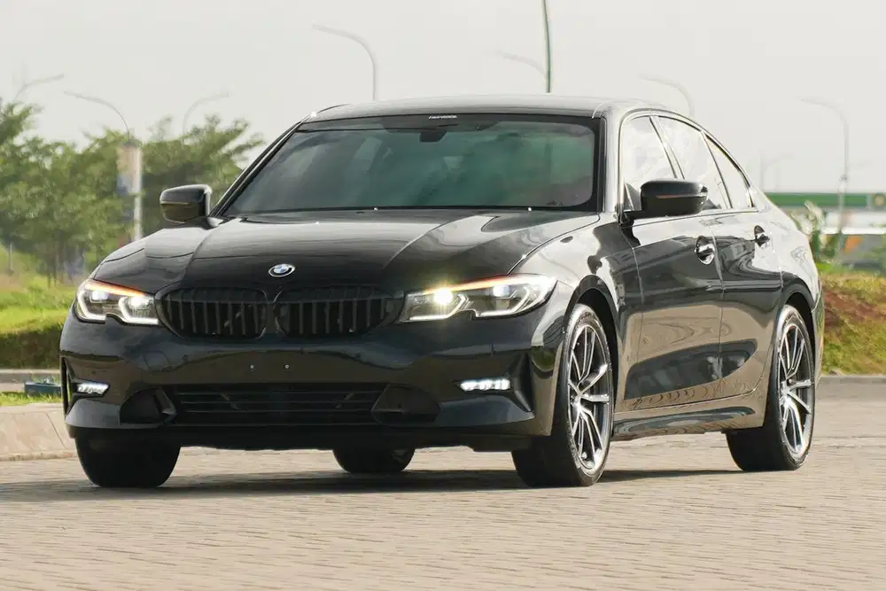 Odo 10K! BMW 320i Sport 2021 Laser Light Full Spec!