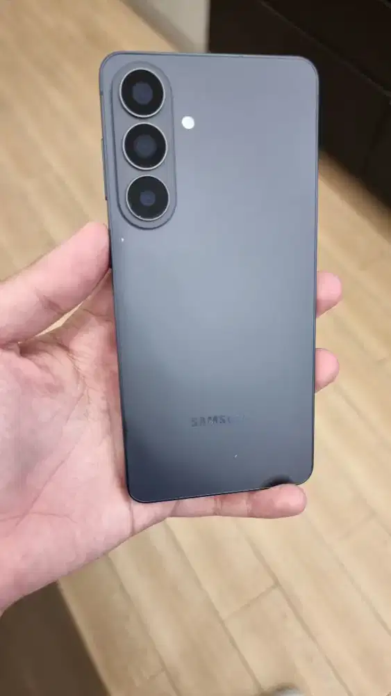 Pre Order Samsung S26 Basic