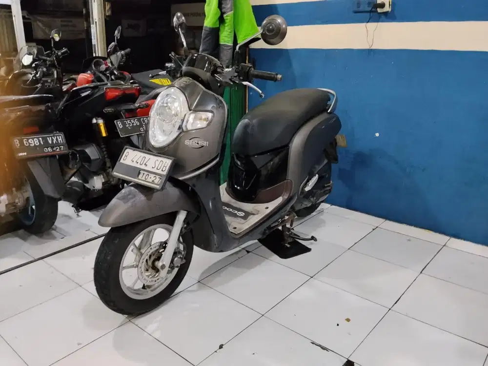 dijual Honda Scoopy donat 2017 super gres