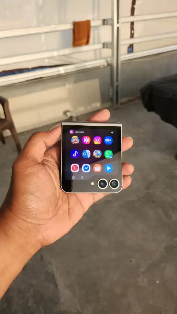 Z Flip 6 Grey Black 12/512 Ex Sein Mulus Minus Touch Screen