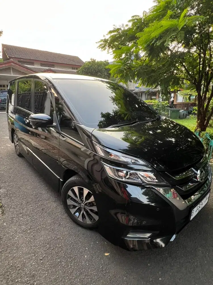 Nissan Serena HW 2023