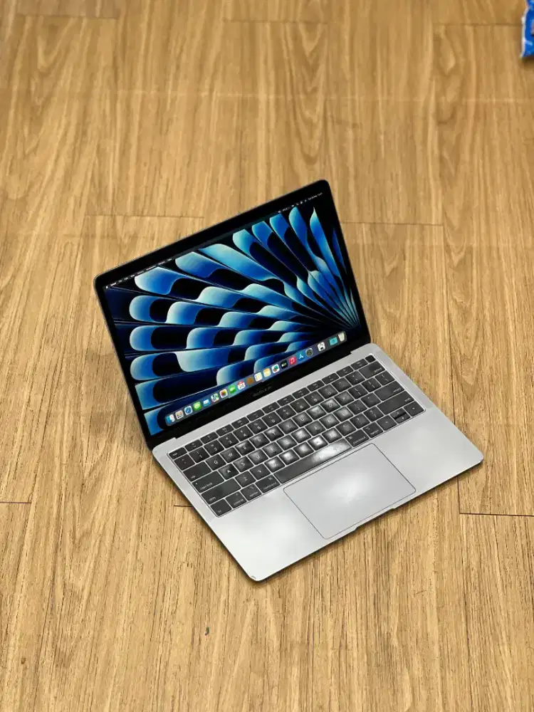 MacBook Air Retina 2019 13inch 8/256