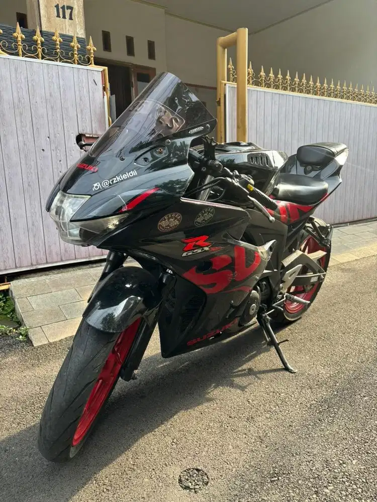 suzuki gsxr 150