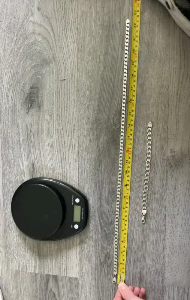 Gelang dan kalung perak