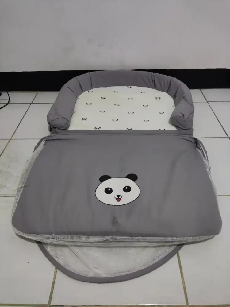 Kasur bayi lipat Omiland series Panda beserta kelambu