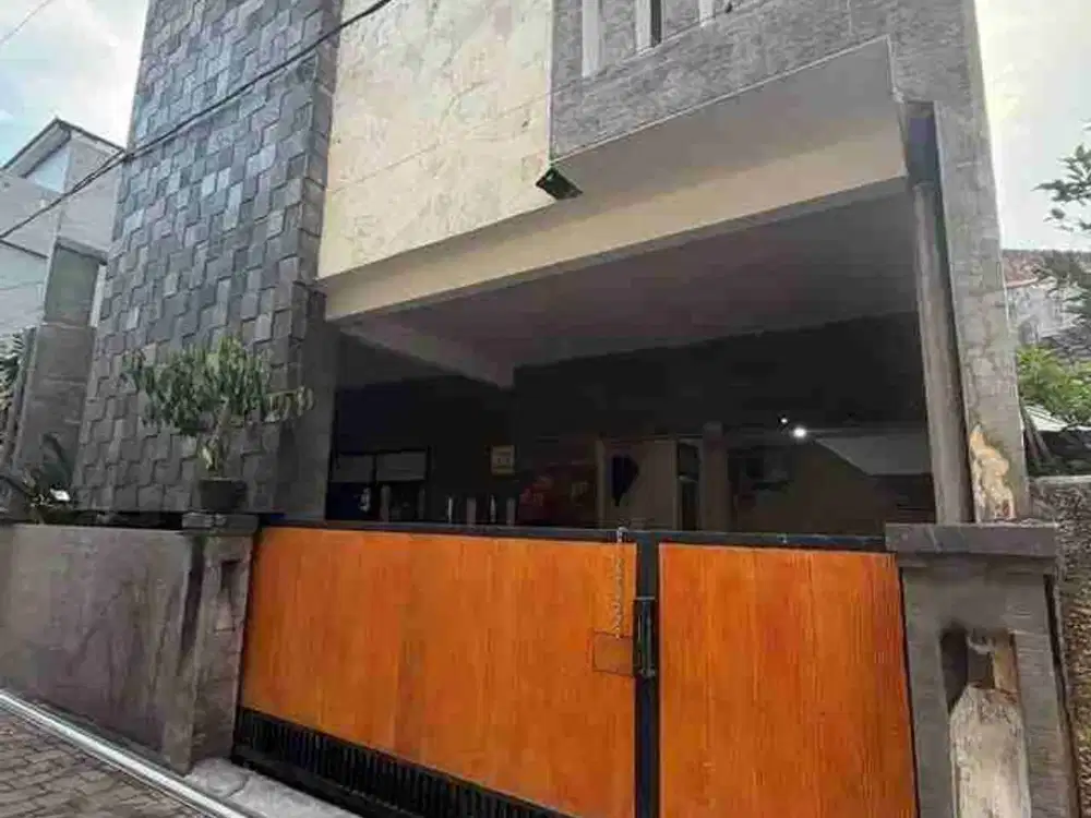 Rumah 2lt Lokasi Jl Kediri Tuban Kuta area Strategis & Dekat Bandara