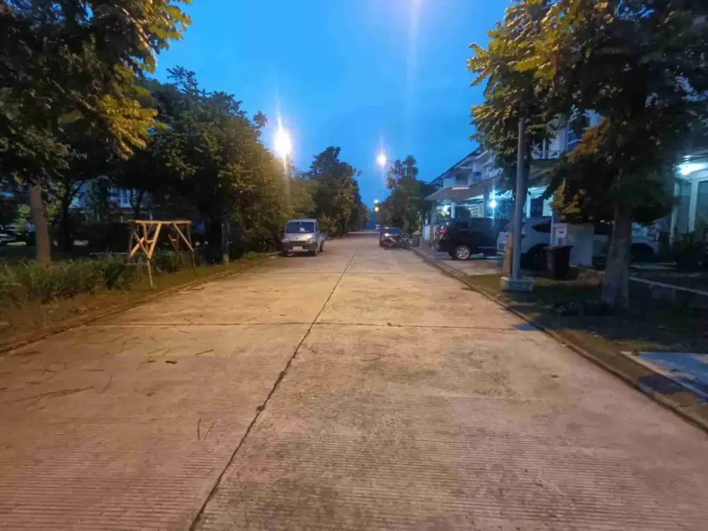 Rumah Hoek dijual Asera One West Harapan Indah Bekasi