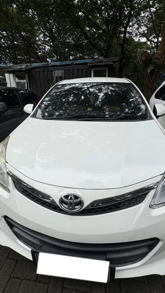 Toyota Avanza Veloz Luxury 1.5 AT