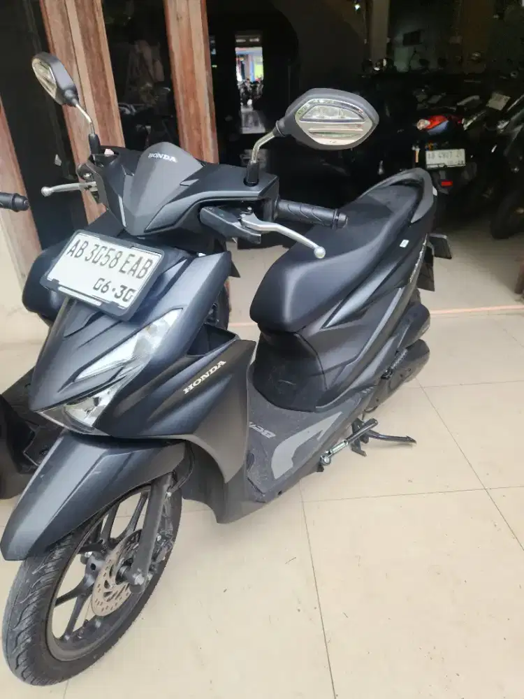 Beat deluxe hitam doff 2025 keyless gbm