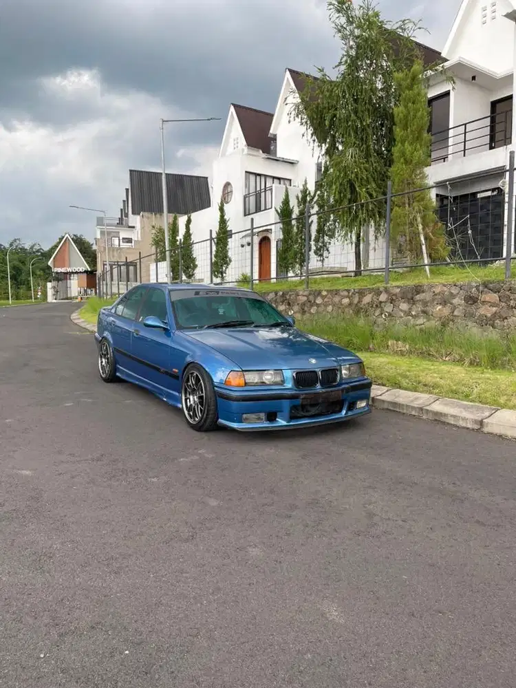 BMW E36 323i LIMITED EDITION 1996 M/T