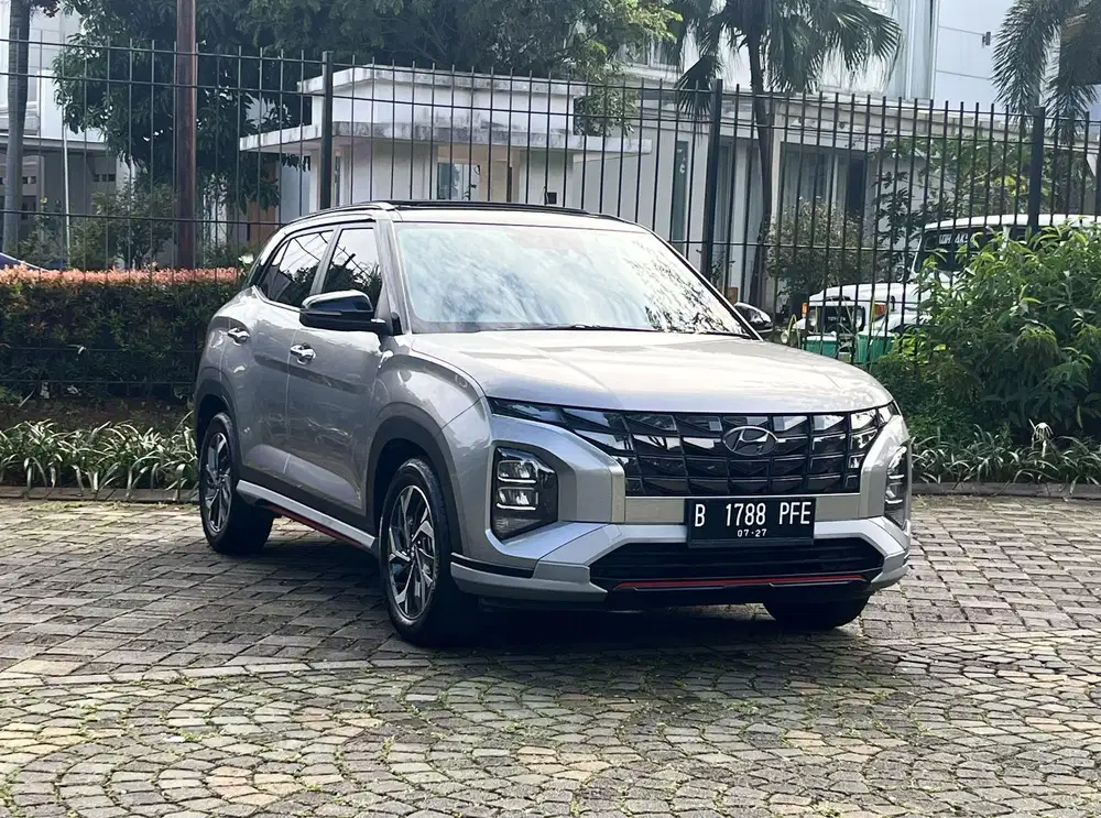 DP 3 JUTA Hyundai Creta Prime Two Tone AT Automatic 2022 KM ANTIK