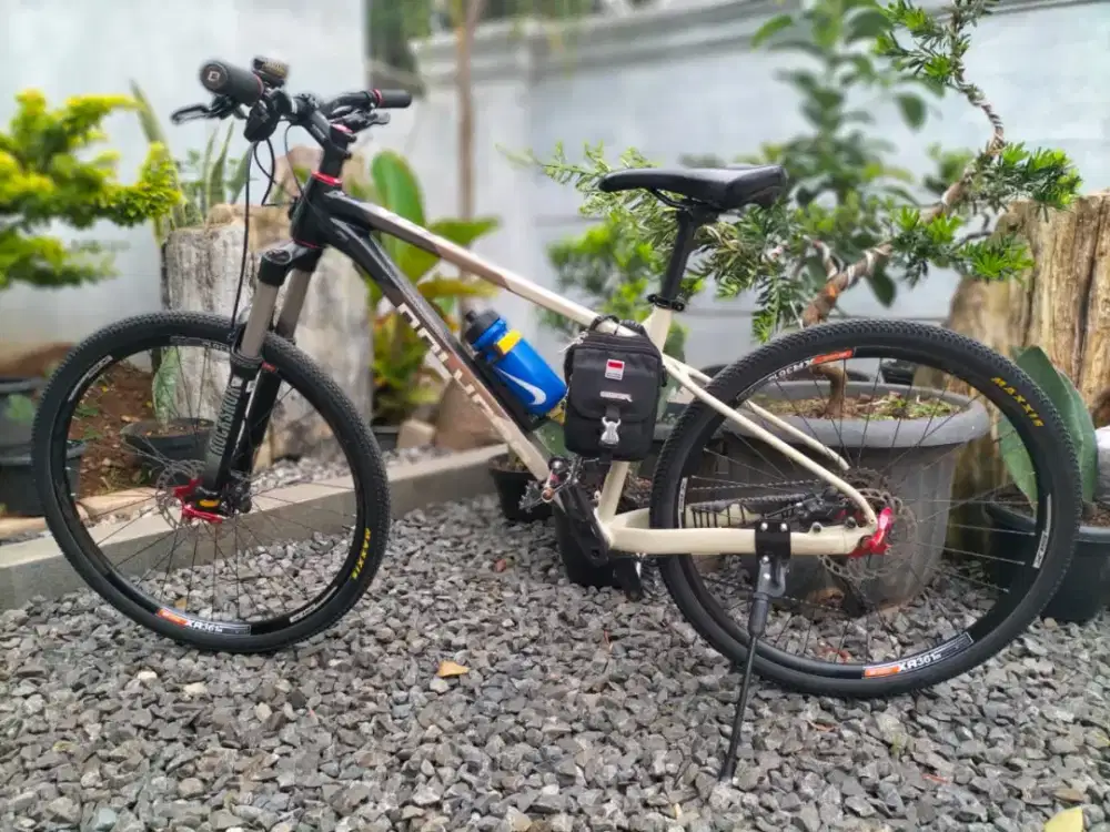 Polygon Sepeda Gunung Xtrada 6