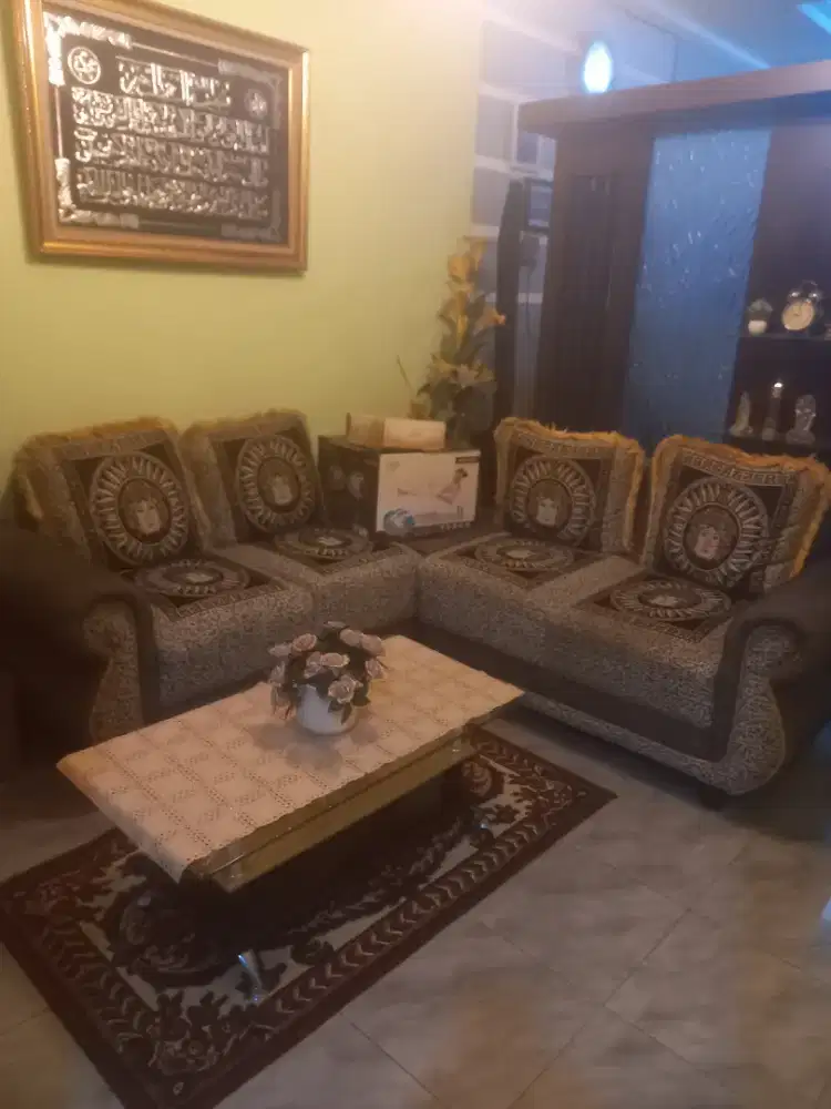 Sofa tamu  model 2+2 full set