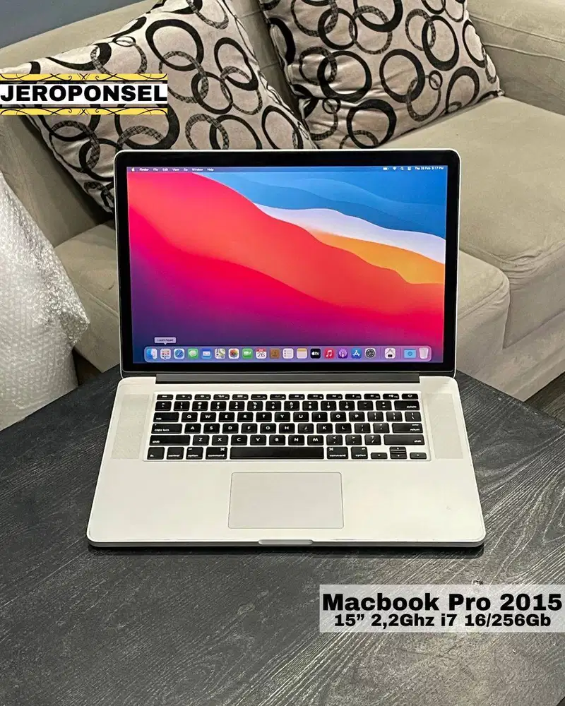 MACBOOK PRO 2015 15” i7 16GB / 256GB / GARANSI ORIGINAL NO MINUS