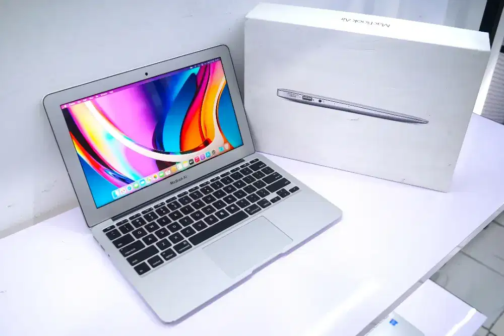 MacBook Air 11inch 2015.Intel CORE i5.SSD128GB