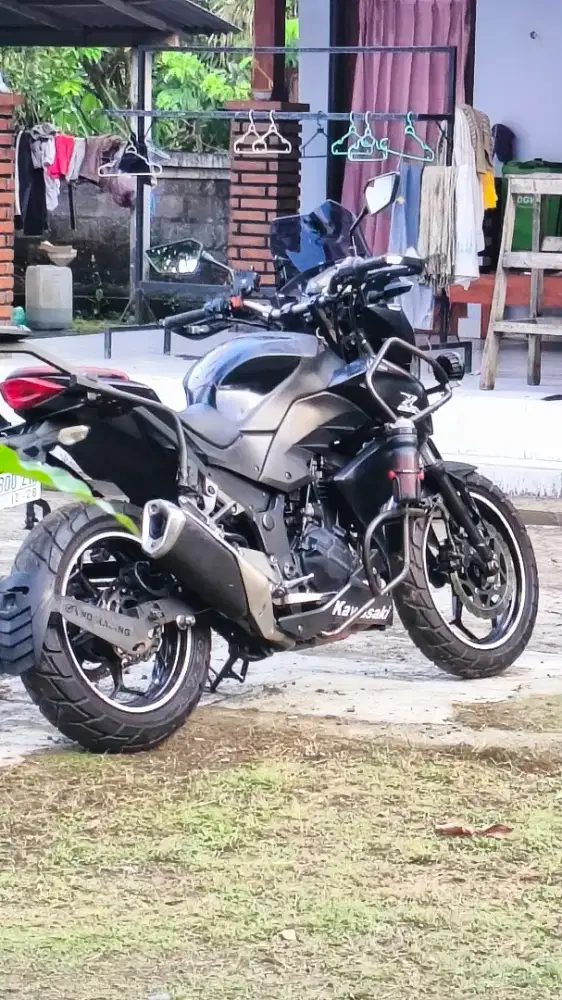 Kawasaki Z250 tahun 2015