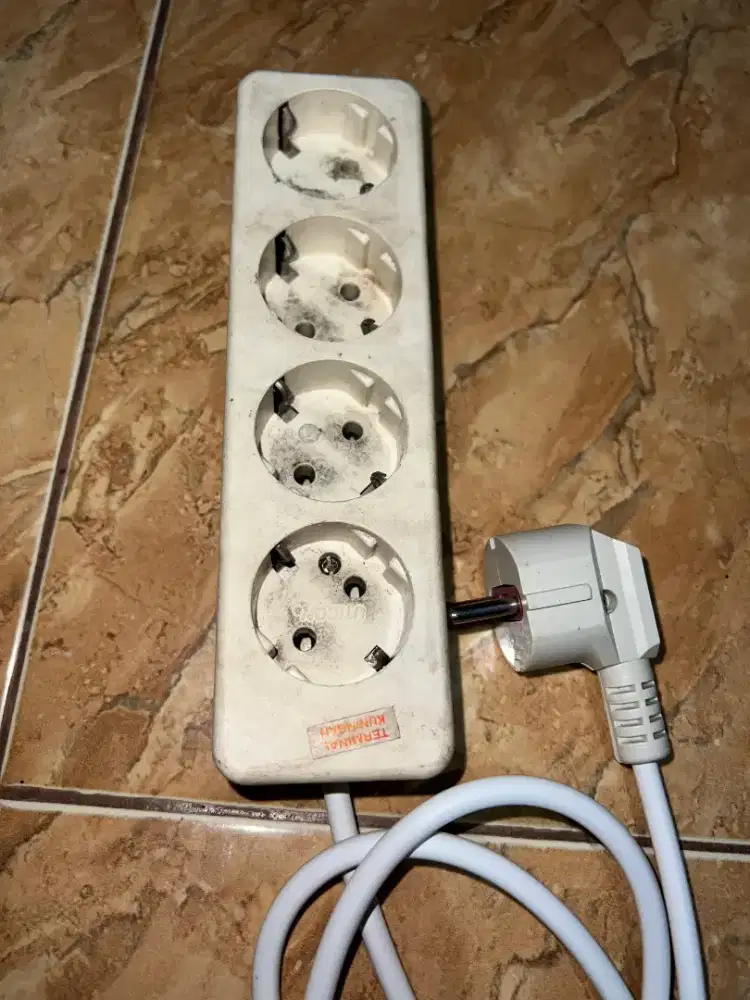 4 LUBANG 3 METER UTICON