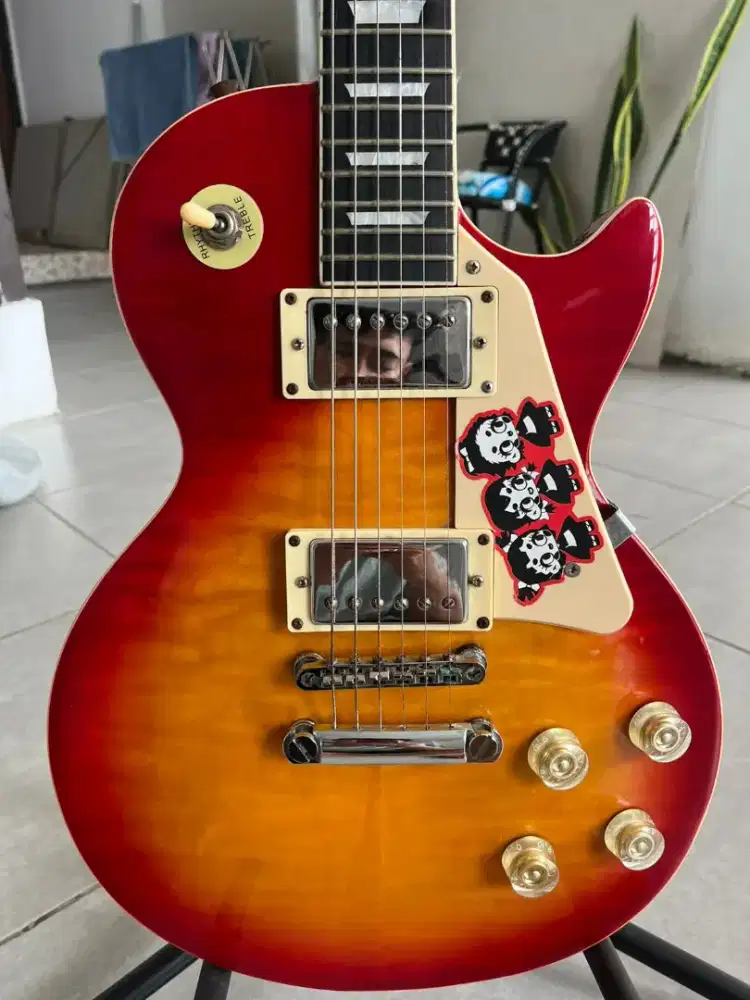 Gitar Scorpion model Les Paul