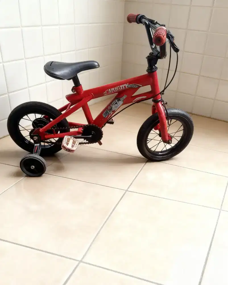 Sepeda anak kecil uk12 bekas