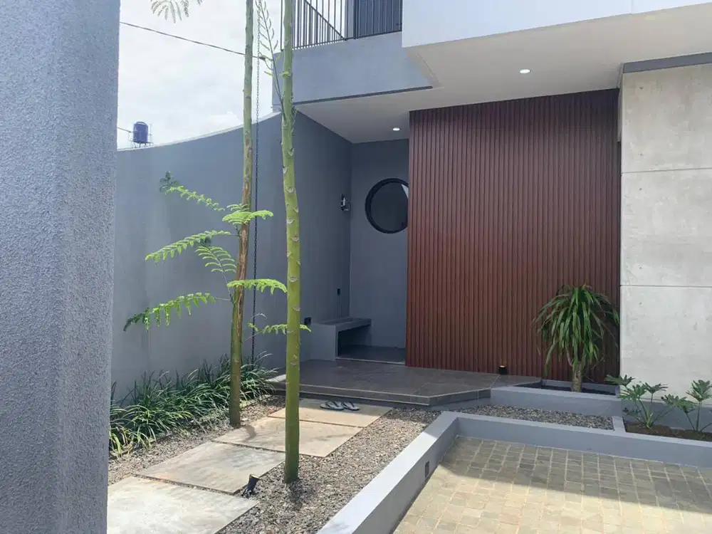 Rumah Baru Cantik Minimalis Area Turangga Dekat Trans Studio