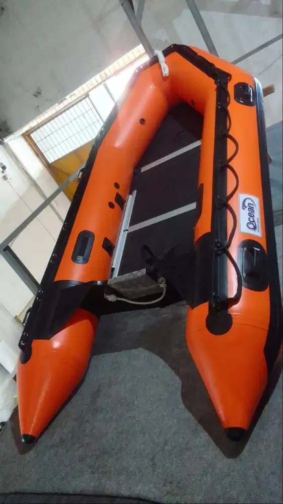 Perahu Karet Ocean 470 Kapasitas 10 Orang