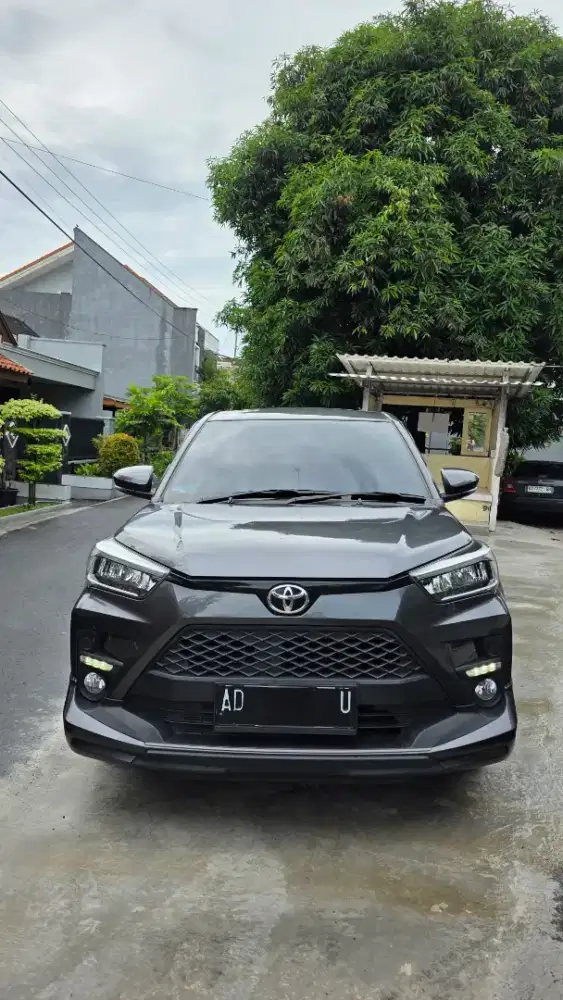 Toyota raize 1.0 turbo GR CVT one tone sport AT