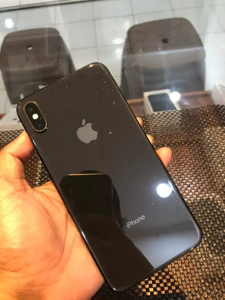 Iphone XS MAX 64Gb Hitam REGISTER SINYA PERMANEN FULLSET