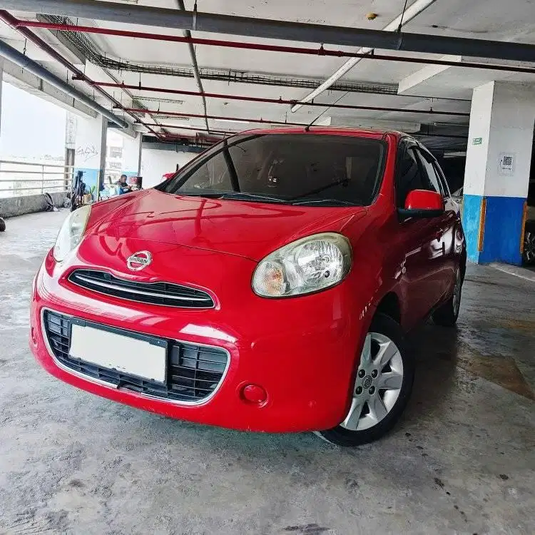 Nissan March 1.2 L Bensin AT 2013