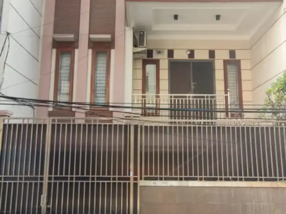 Rumah 4 Lantai Di Boulevard Pademangan Timur Raya Jakarta Utara
