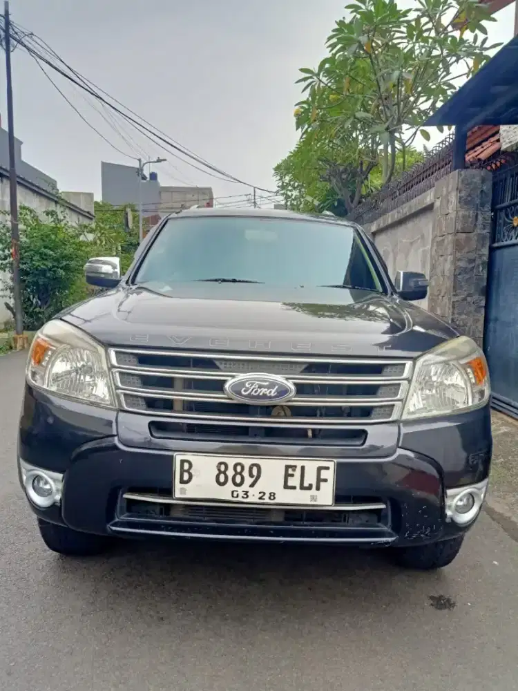 Ford everest 2012 istimewa