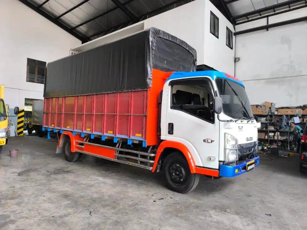 Truk Isuzu ELF 6rdLong Th2023 Bak Kayu
