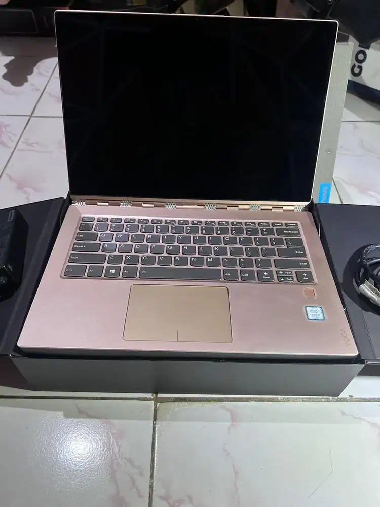 LENOVO YOGA I7 RAM 16GB/512GB