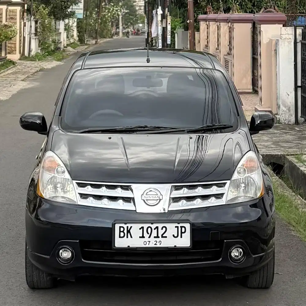 Nissan Livina XR 1.5 Matic 2009
