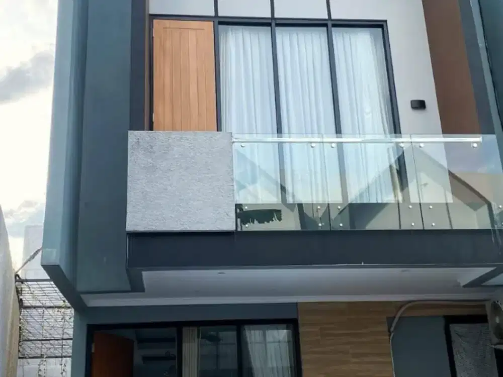 Dijual Rumah Mewah & Cantik 2 Lantai + Private Pool di Cluster Jagakarsa Jakarta Selatan