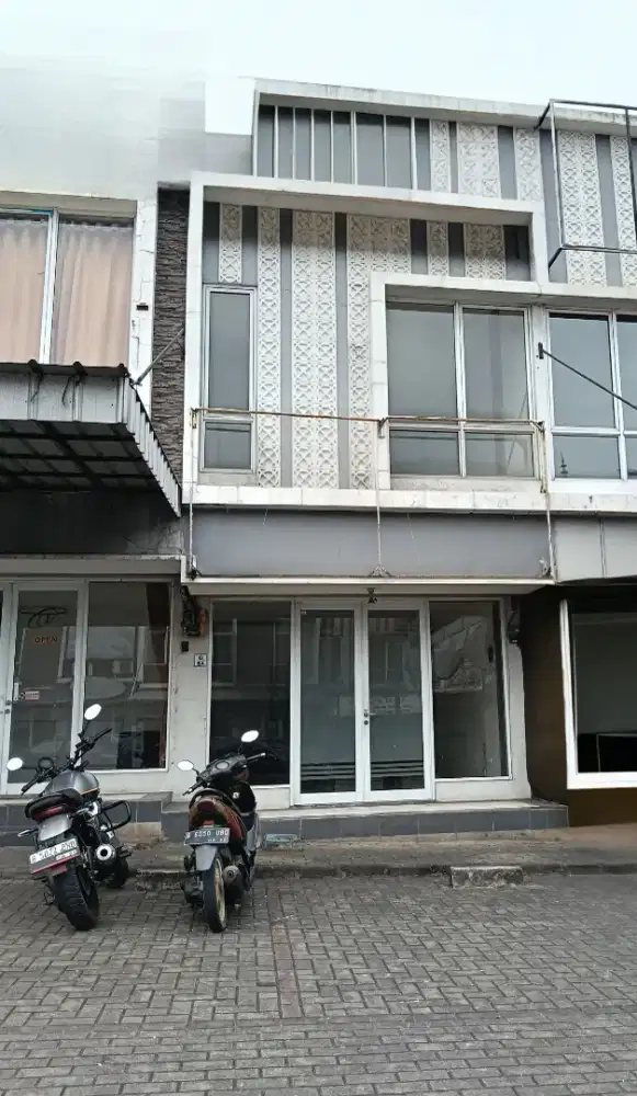 Dijual ruko siap usaha di perumahan kota wisata Cibubur