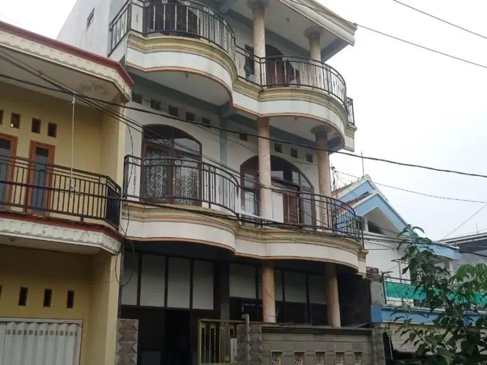 Dahan Rejo Dekat Icon Mall,Depan Pemda Gresik , RS Bunder,