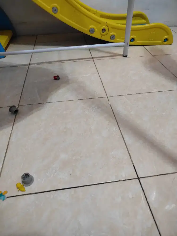 Dicari asisten rumah tangga