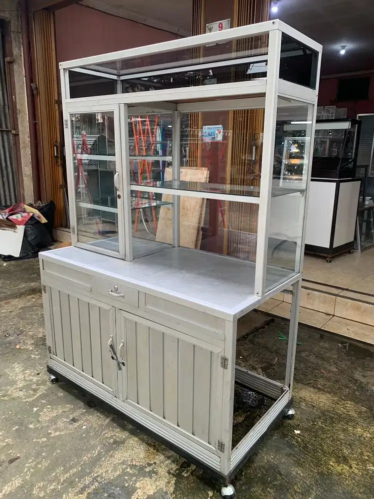 Etalase Gerobak alumunium 120cm bekas