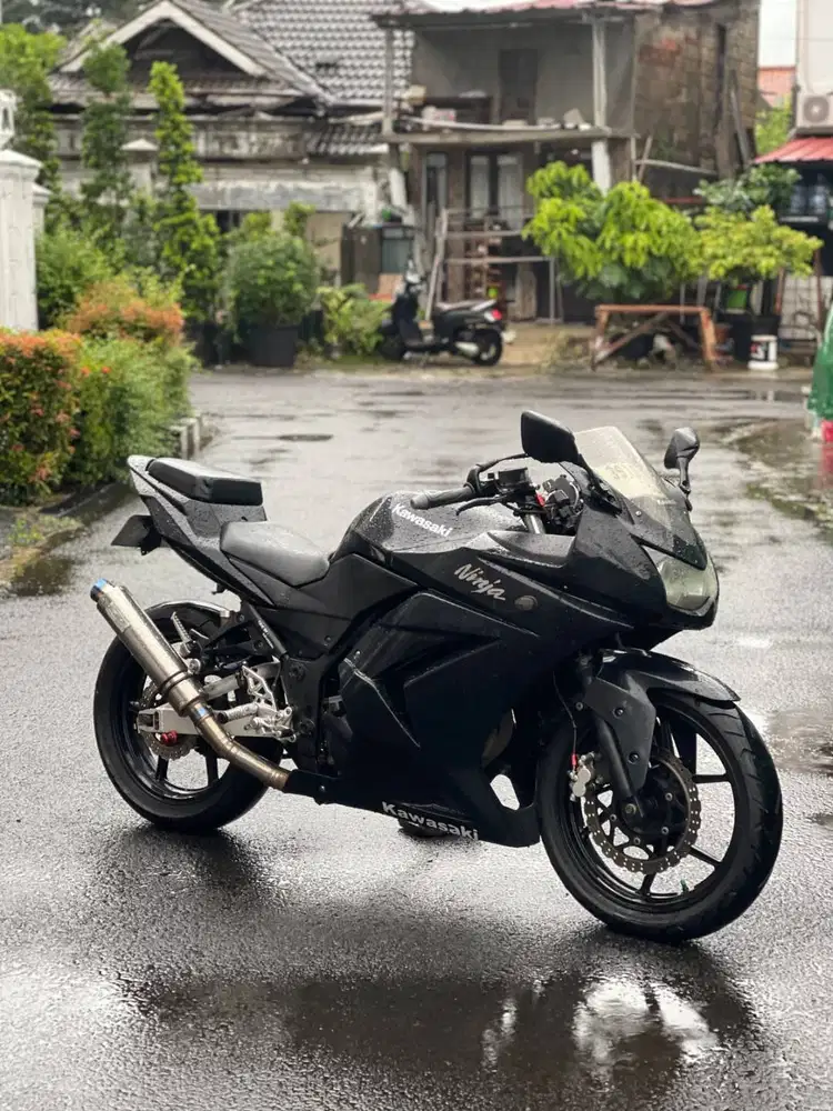 KAWASAKI NINJA 250 CARBULATOR 2012