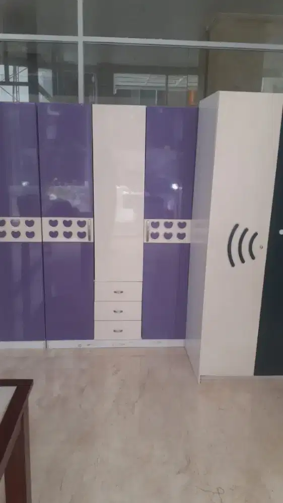 Furniture Ex Kos Set Dipan Lemari 3pintu dan Meja Belajar