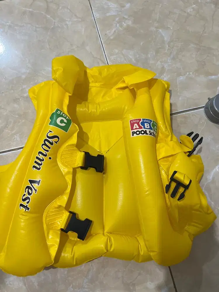 pelampung bayi like new